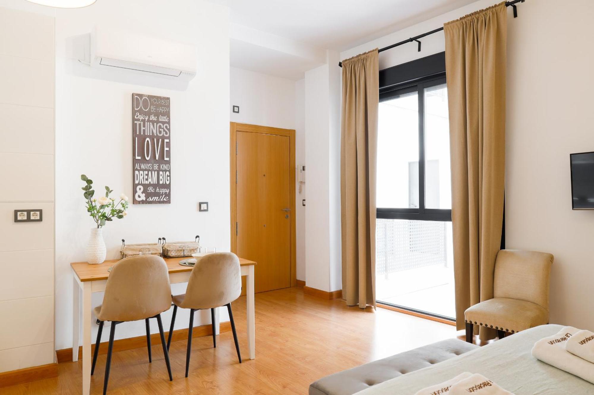 C15 - Charming Modern Studio In The Centre Málaga Kültér fotó